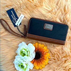 Double Zipper Wristlet Wallet Brown and Black Vegan Leather Sz LG NEW!